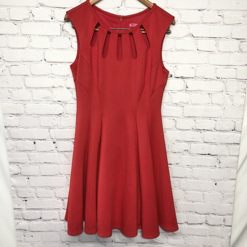 Betsy Johnson Red Cutout Sleeveless Stretch Lined Sexy Vixen Dress Sz 10